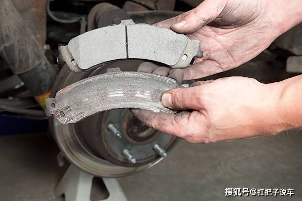 汽车刹车偏软，原因分析与解决方法视频指南