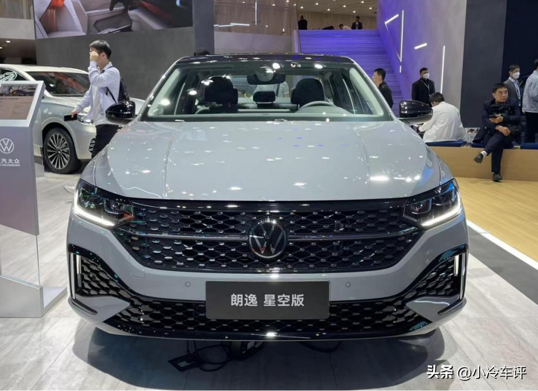 大众朗逸引擎盖怎么打开方法教程