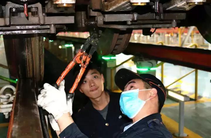 冬天汽车电瓶亏电，正常吗？