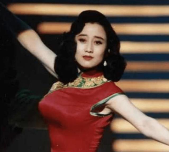 汽车搭电后一晚又失电，原因与应对策略