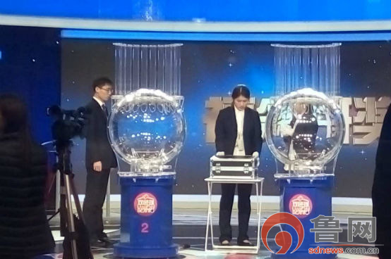 探索六宝典开奖现场直播的神秘魅力，85423号记录