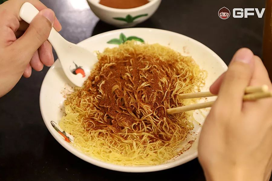 澳门六记竹升面，传承与创新的美味传奇
