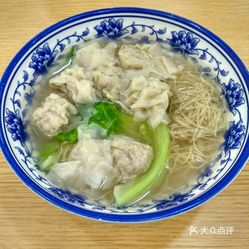 澳门六记粥面，传统美食的现代价格