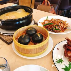 探索澳门美食秘境，六记水蟹粥在何区最负盛名